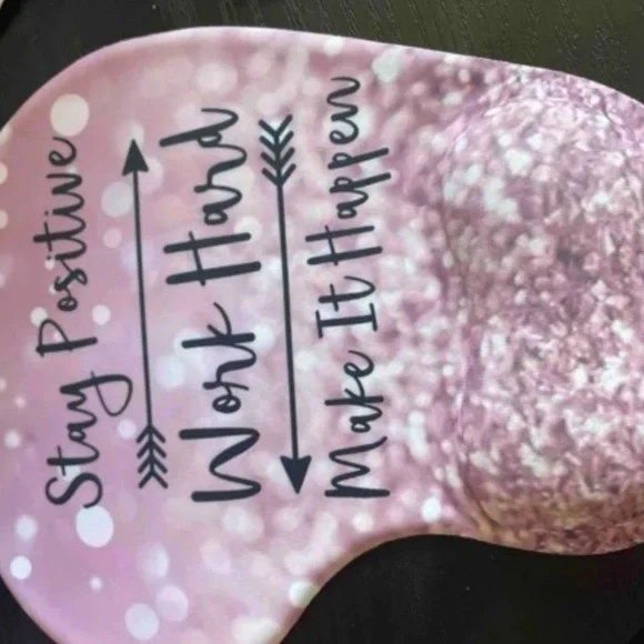 Anti-Slip Wrist Rest Mouse Pad - Picture 2 of 3